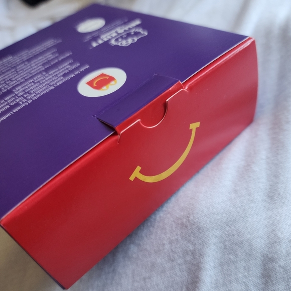 🤍 Dark Magician Hello Kitty x Yu Gi Oh! - Picture 2 of 4